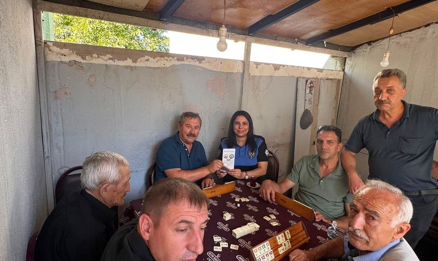 Bozüyük'te kıraathanelerde dolandırıcılığa karşı bilinç artırılıyor