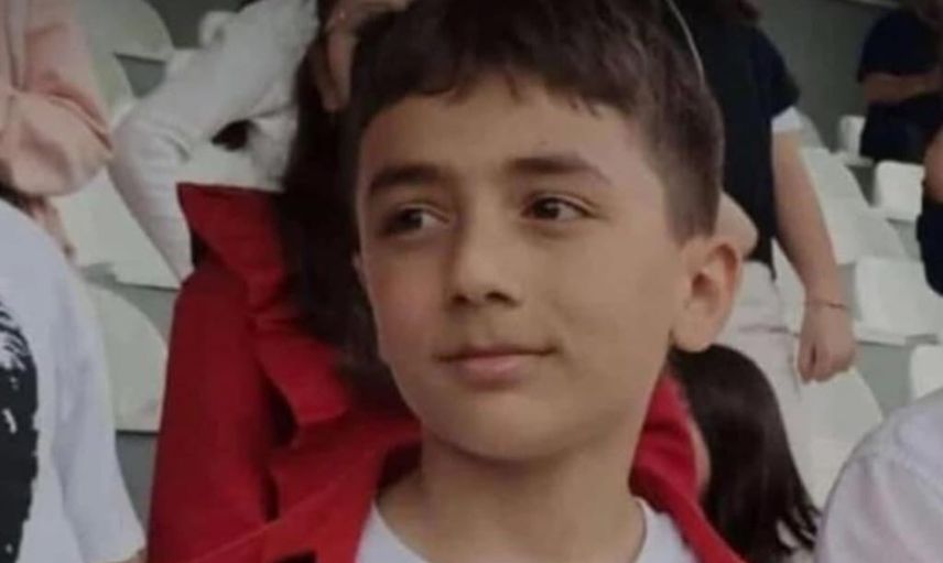 Rize'de dalgalara kapılan iki kardeşten 10 yaşındaki çocuğun cansız bedenine ulaşıldı