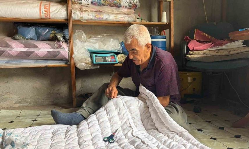 Osmaniye’de 54 yıl önce başladığı yorgan geleneğini sürdüren usta endişeli