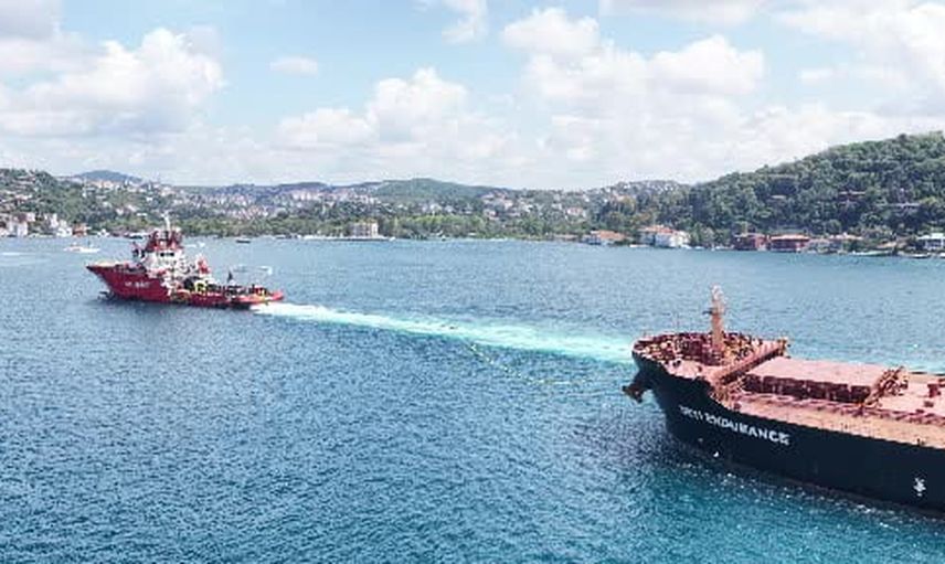 İstanbul boğazı Liberya bandıralı Deyi Endurance geçişi nedeniyle transit trafiğe kapatıldı