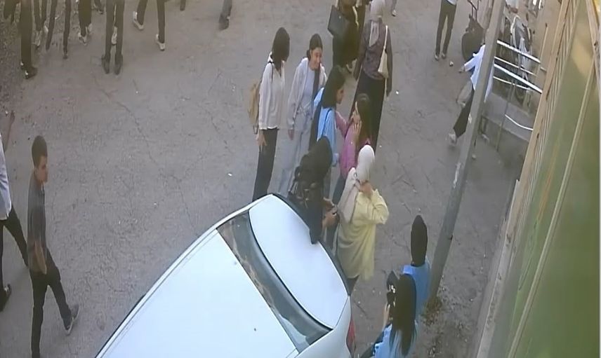 siverek'te deprem paniği: öğrencilerin ve vatandaşların dışarı çıktığı anlar kamerada