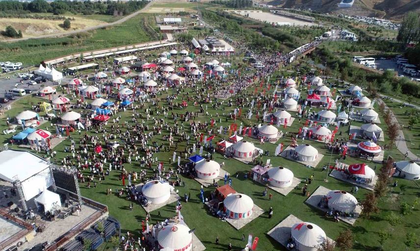 Kahramanmaraş otağı Ahlat'ta kültür, lezzet ve gelenekleri buluşturdu