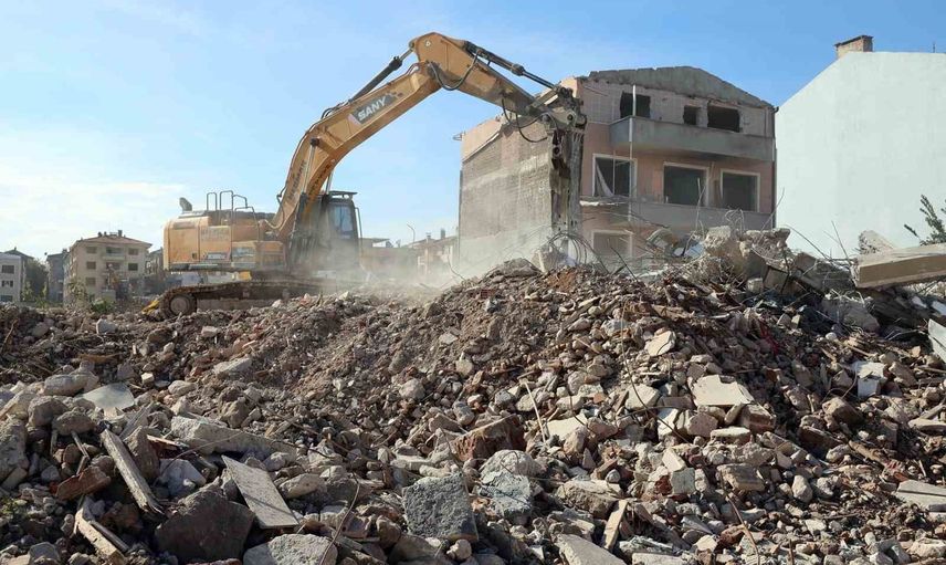 Adapazarı'nda Tığcılar dönüşümü: bir ayda 45 yapı yıkıldı, hedef güvenli yaşam