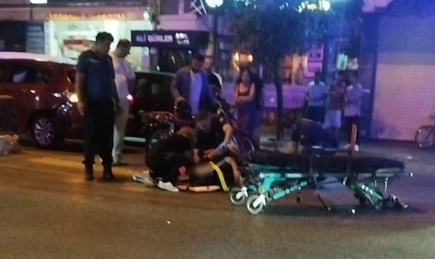 Efeler'de bulvarda çarpışma: motosiklet sürücüsü yaralandı