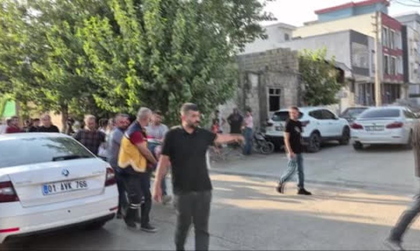 Adıyaman'da yolun karşısına geçmek isteyen yaya otomobilin çarpmasıyla yaralandı