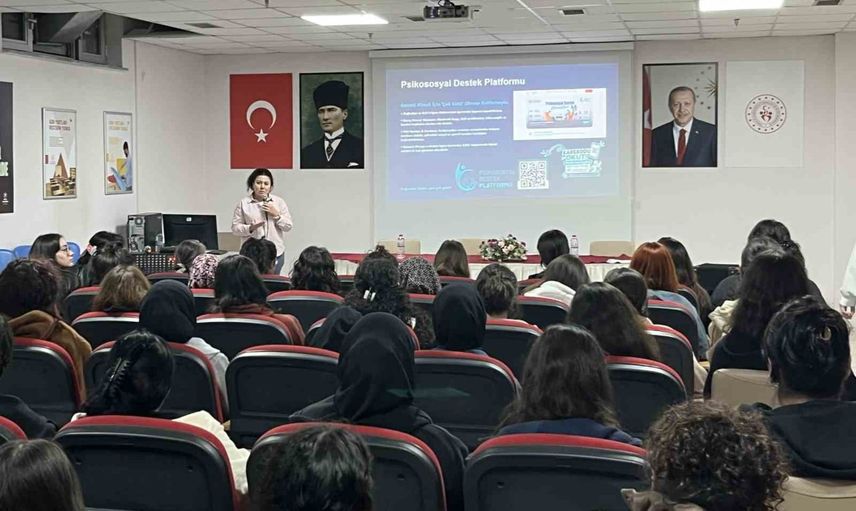 Eskişehir GSB yurtlarında yeni öğrencilerle iletişim güçlendirildi