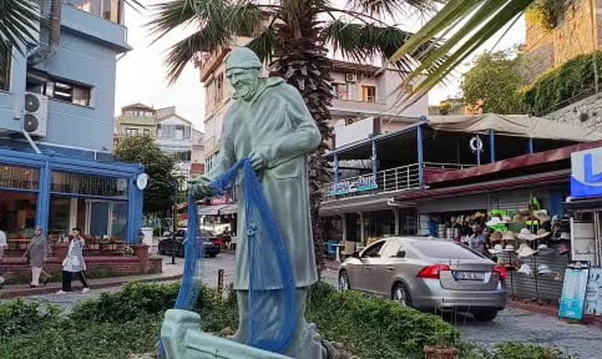Amasra'da ağlar yeniden denizde: 2026-2027 av sezonu başladı
