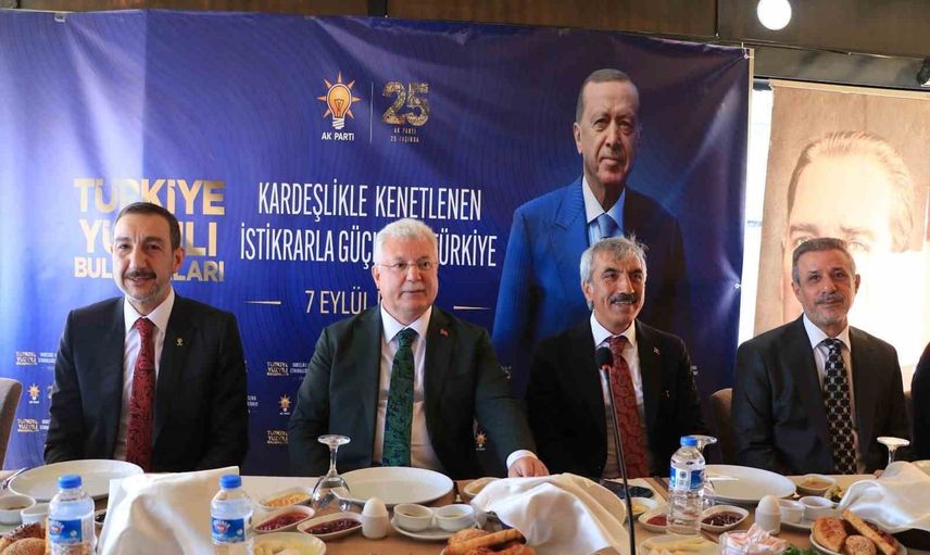 Kilis’te AK Parti programında Akbaşoğlu'ndan terörsüz Türkiye ve enerji vurgusu