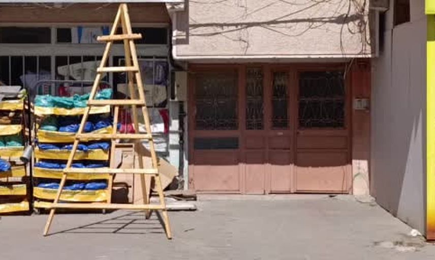 Girişteki doğalgaz sızıntısı paniğe yol açtı, 6 katlı apartman tahliye edildi