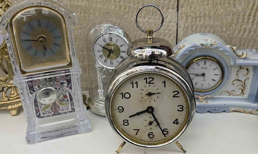Kütahya'da cep saatinden duvar saatine 25 yıllık tutku koleksiyona dönüştü