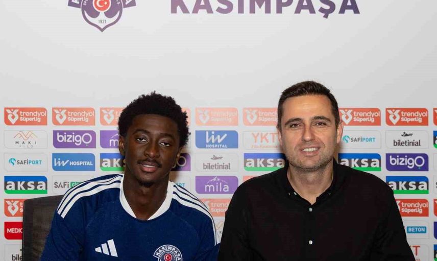 Kasımpaşa'ya Premier Lig tecrübesi: Jesurun Rak-Sakyi resmen kadroda