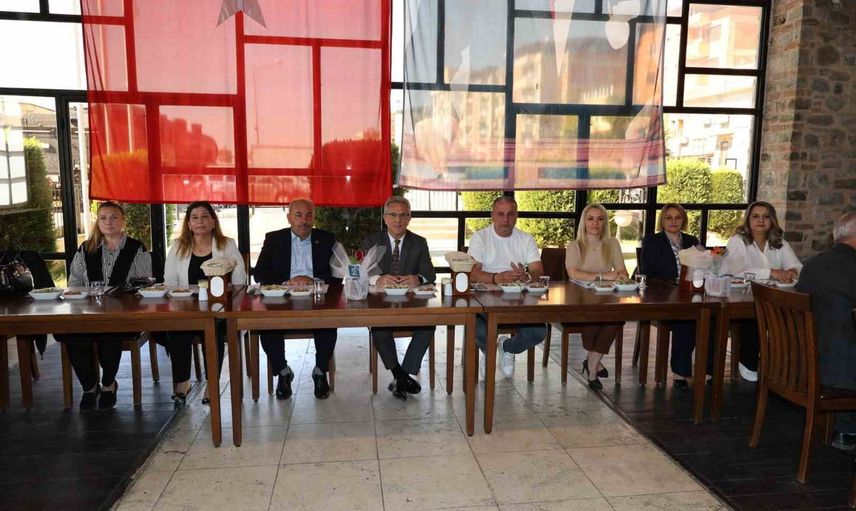 Muhtarlarla yemekte buluşan başkan: Nazilli dönüşümünü birlikte inşa ediyor