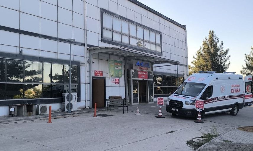 Gercüş'te oyun sırasında saçma isabet eden 7 yaşındaki çocuk hastaneye sevk edildi