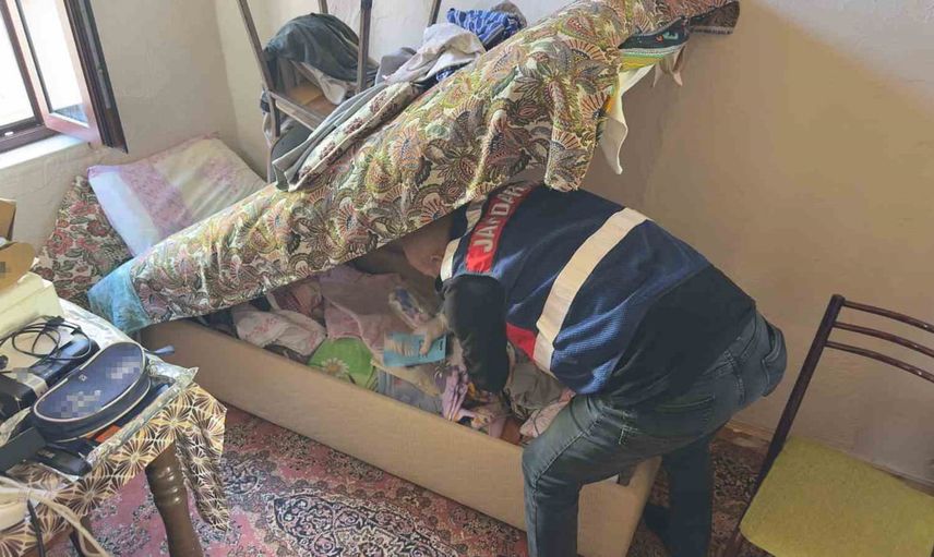 İzmir'de FETÖ'ye finansman ağına yönelik şafak operasyonu: 21 gözaltı