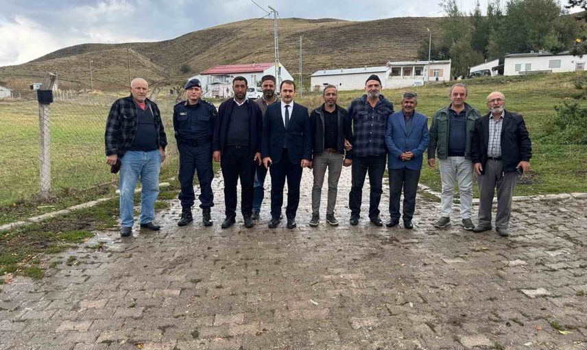 Kaymakamlar Demirözü ve Aydıntepe'de esnafın taleplerini dinledi