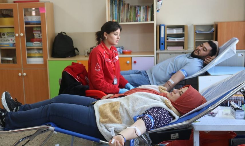 Çivril'de miniklerin çağrısı: bir günde yaklaşık 100 ünite kan bağışı