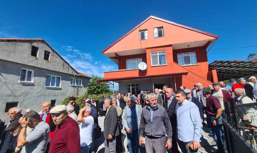 Köyde gözyaşlarıyla uğurlanan 12 yaşındaki Muhammet Ali