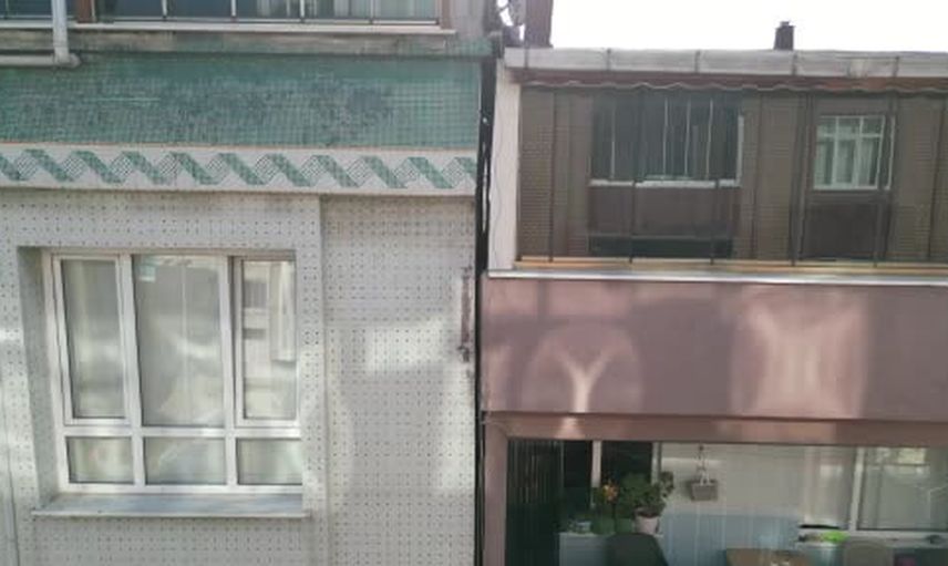 Sultangazi’de temel kazısı sonrası hasar: altı aile tedbir amaçlı tahliye edildi