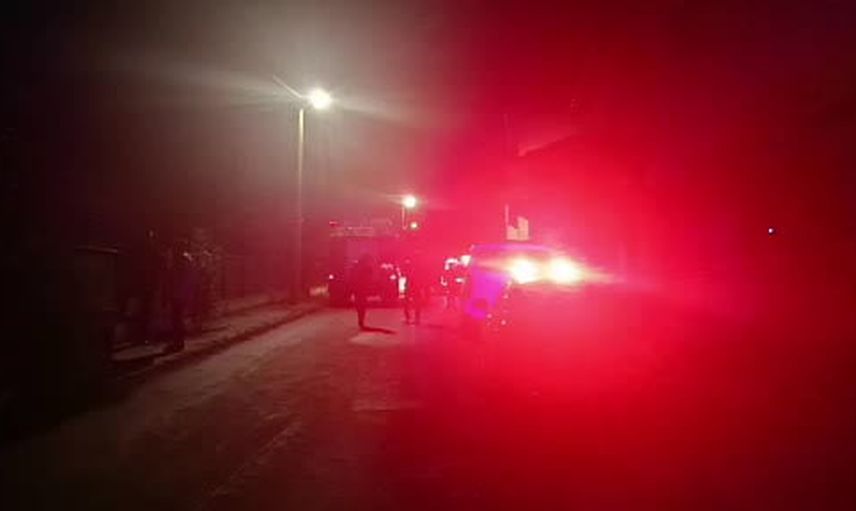 İskilip'te sürücünün hakimiyetini kaybettiği otomobil park halindekilere çarparak takla attı