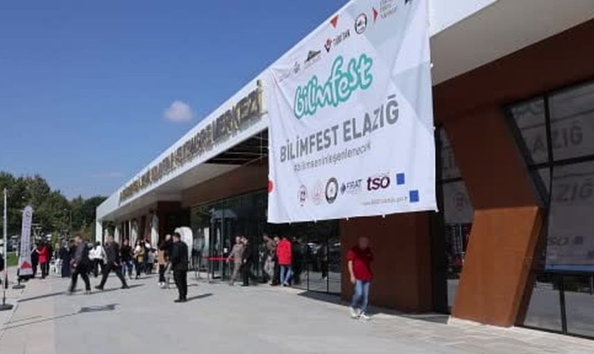 Ortaokul öğrencisinin Bayraktar TB2 ile duygusal karşılaşması