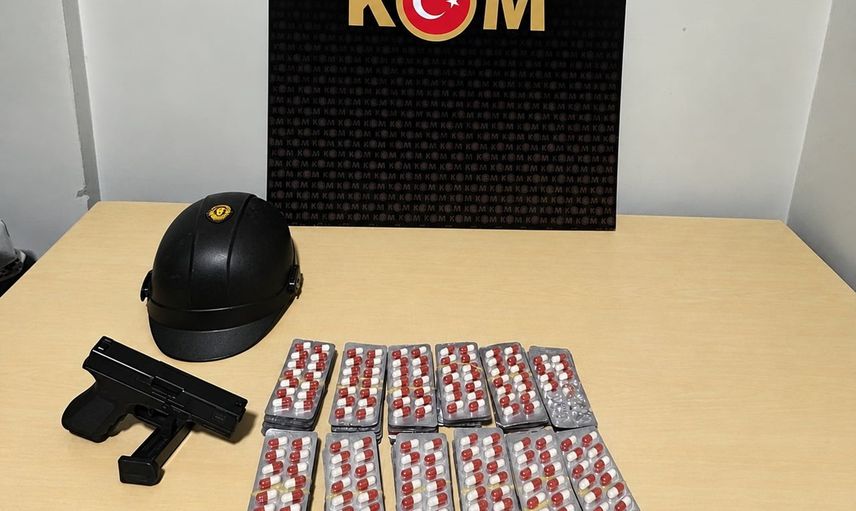 söke'de ev kurşunlanmasının ardından düzenlenen operasyonda iki şüpheli tutuklandı