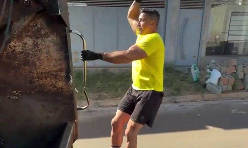 Sivas'ta tamir edilen çöp kamyonunun testi Luis Fernando Sanchez'i andırdı