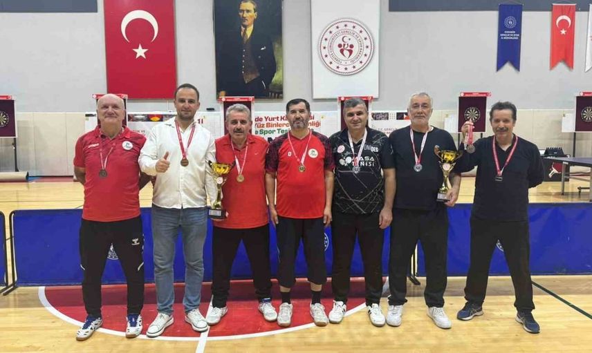 Karabük Üniversitesi masa tenisi il şampiyonasında ilk iki sırayı aldı