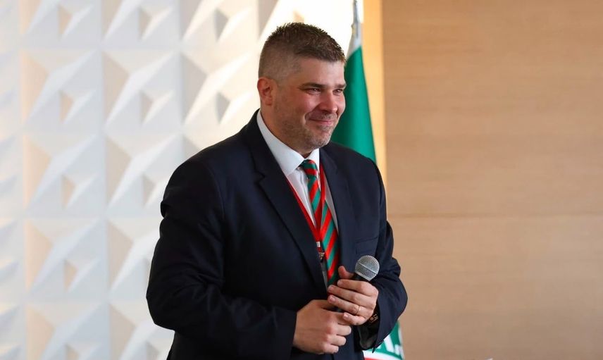 Tribünde dayanışma çağrısı: Karşıyaka başkanı Yiğit Tusder kombineye destek istedi