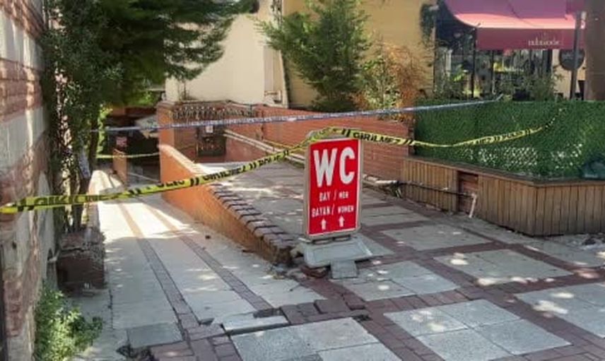 Eyüpsultan meydanında su kuyusuna müdahale eden işçi yaşamını yitirdi