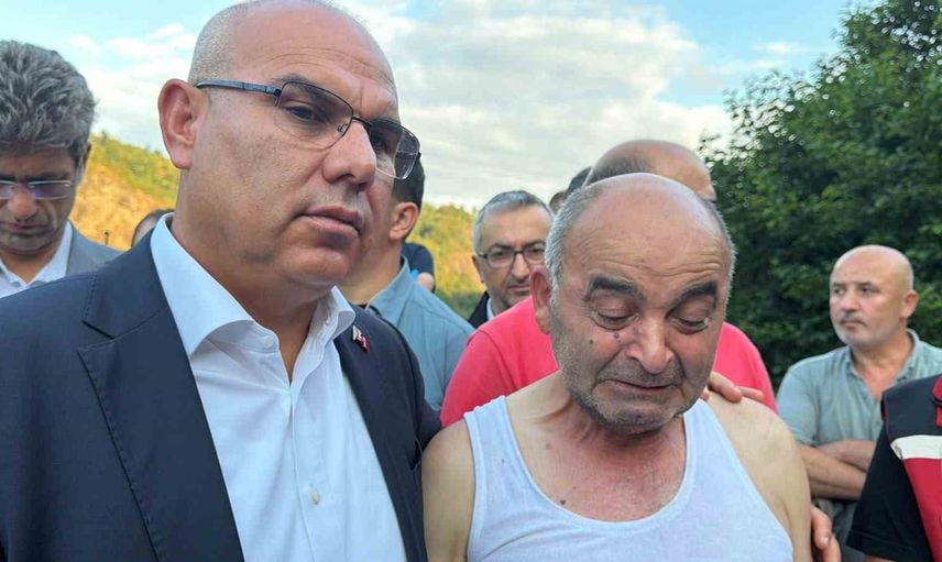 Görele'de sel sularının sürüklediği iki kız kardeşten diğeri bulundu, anne aranıyor