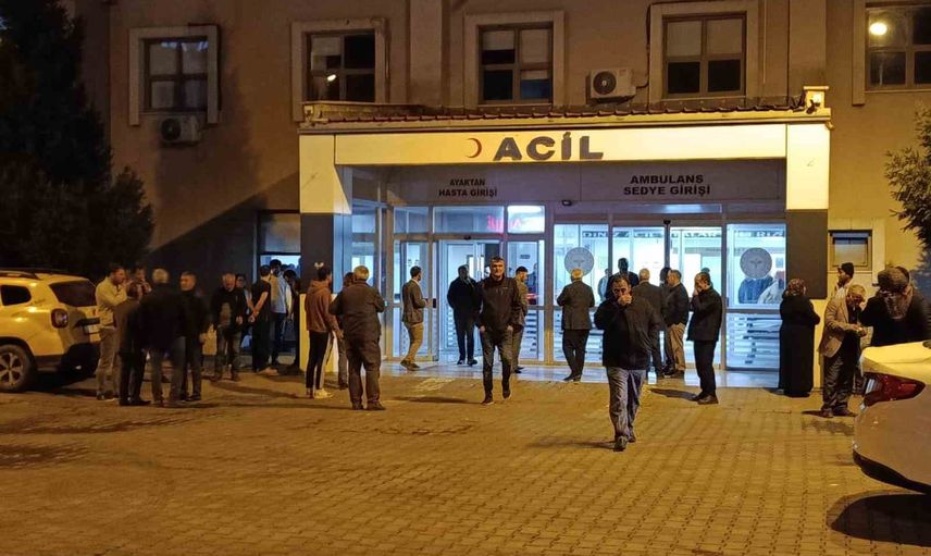 Solhan'da iskelenin üzerinden düşen işçi iki hastaneye sevk edildi