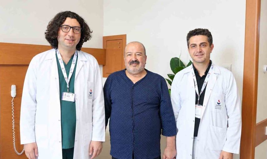 Aynı seansta iki stentle tedavi edilen hasta baş dönmesi ve denge kaybından kurtuldu