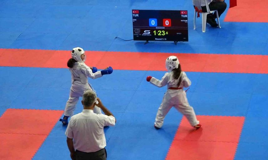 Uluslararası Turkish Open karate turnuvası İstanbul'da başladı