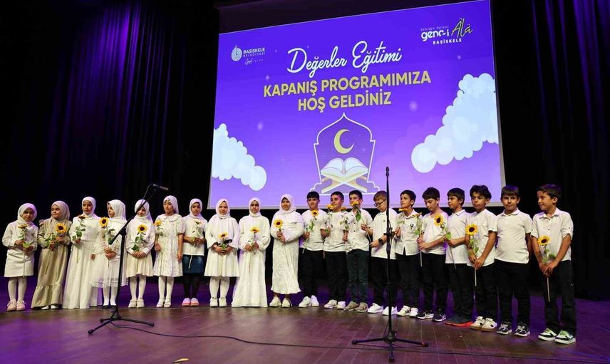 Başiskele'de çocuklara değerlerle yol gösteren yaz okulu tamamlandı