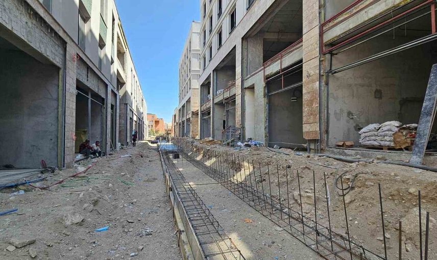 Taşkın'dan Şemsiye Sokak ve Yeni Cami için ay sonu müjdesi