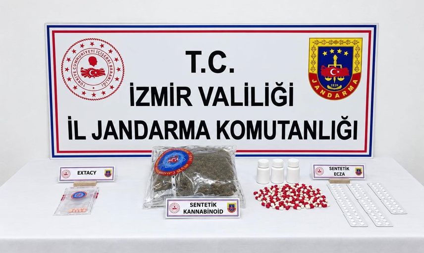 Torbalı'da jandarmadan eş zamanlı operasyon: uyuşturucu ve 27 bin paket kaçak sigara bulundu