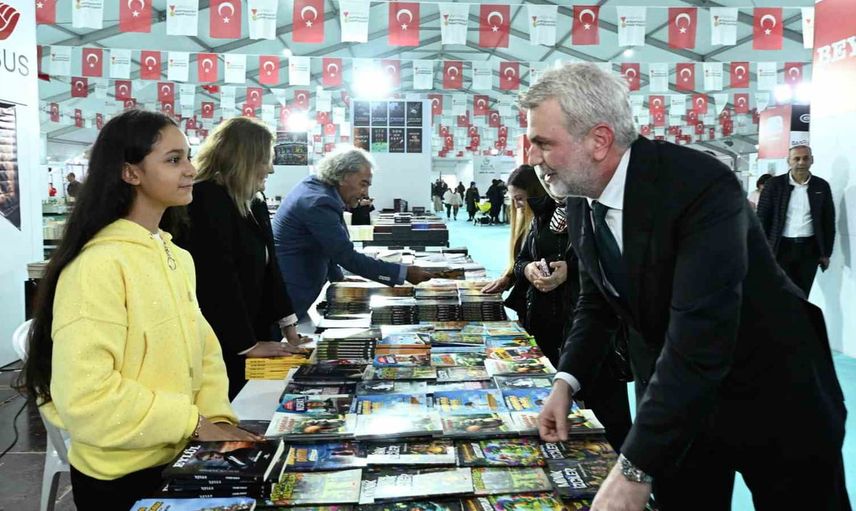 Kahramanmaraş'ta edebiyat mirasını sahneleyen kitap fuarı açıldı