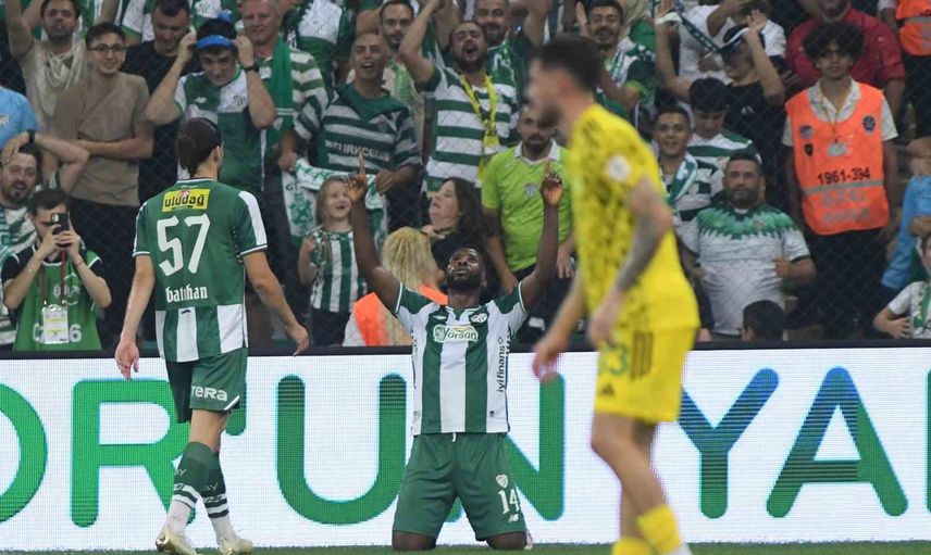 Bursasporlu Iheanacho, efsane isimlerin 9 maçlık rekorunu aştı