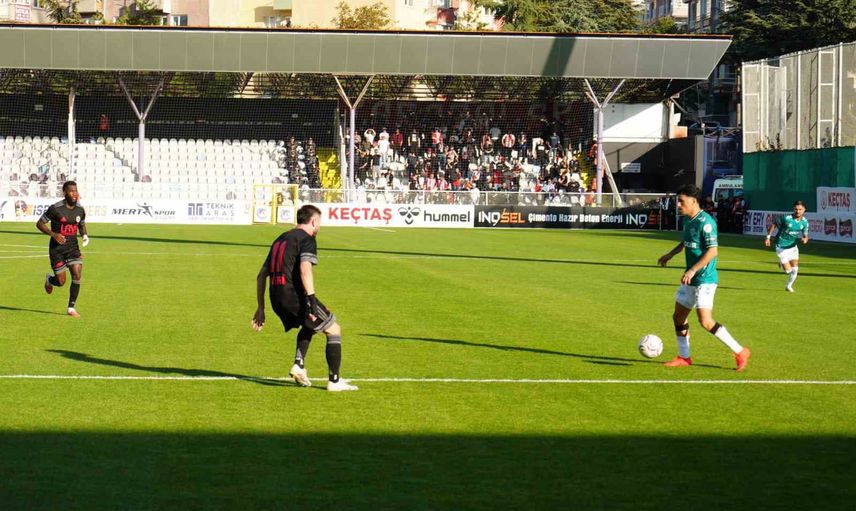 Iğdır FK'den kırmızı kart gölgesinde 2-1'lik galibiyet