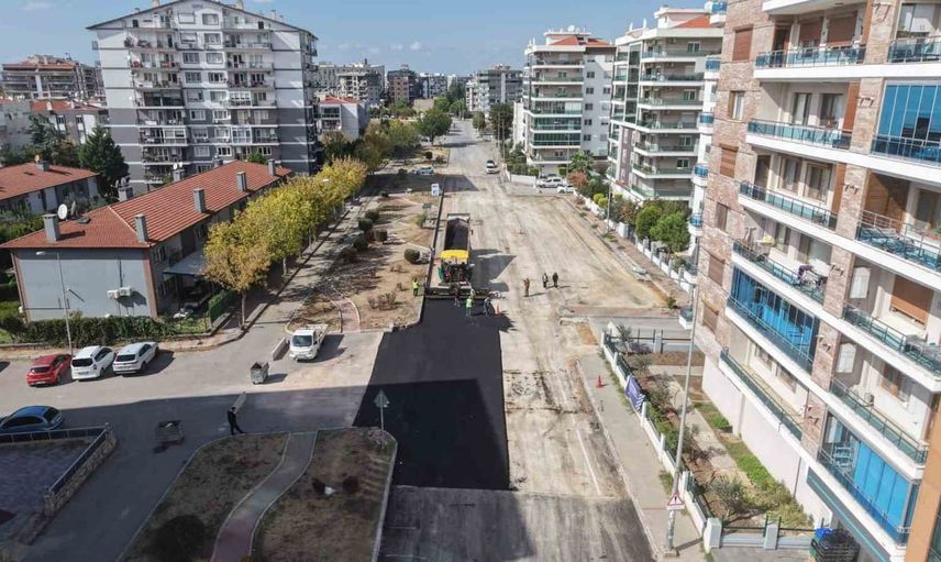 Ataşehir ve Harmandalı yollarında konfor odaklı yenileme çalışmaları
