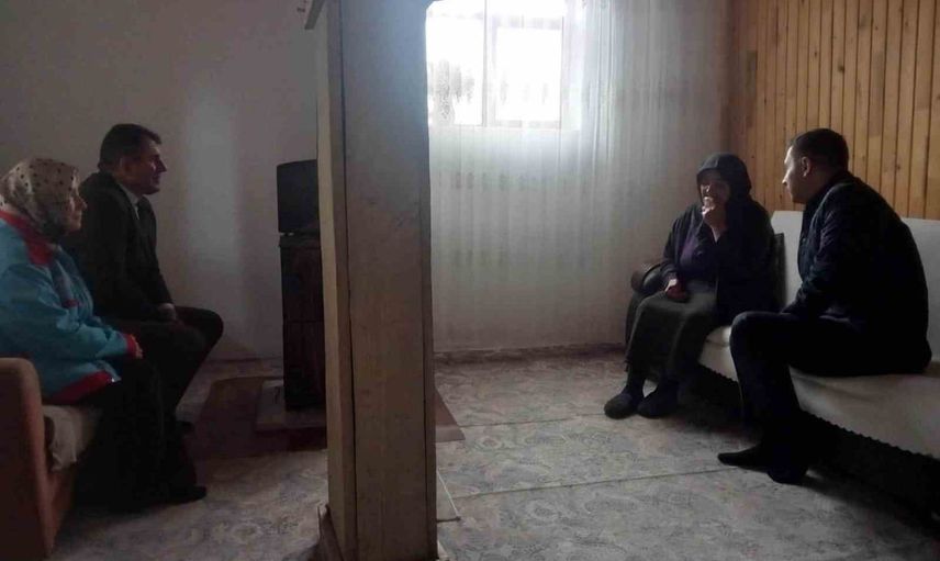 Bayburt ve Aydıntepe'de yaşlılarla buluşma: deneyimlere saygı ve iyi dilekler