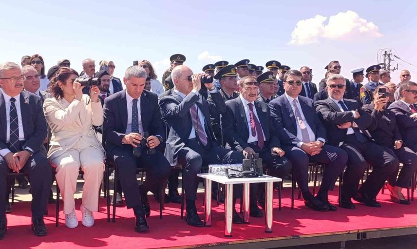 Kocatepe'de istiklal ruhu yeniden anıldı: TBMM başkanı Kurtulmuş törenlere katıldı