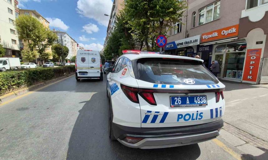 Eskişehir'de merdiven boşluğunda bulunan 81 yaşındaki kişi için şüpheli ölüm incelemesi