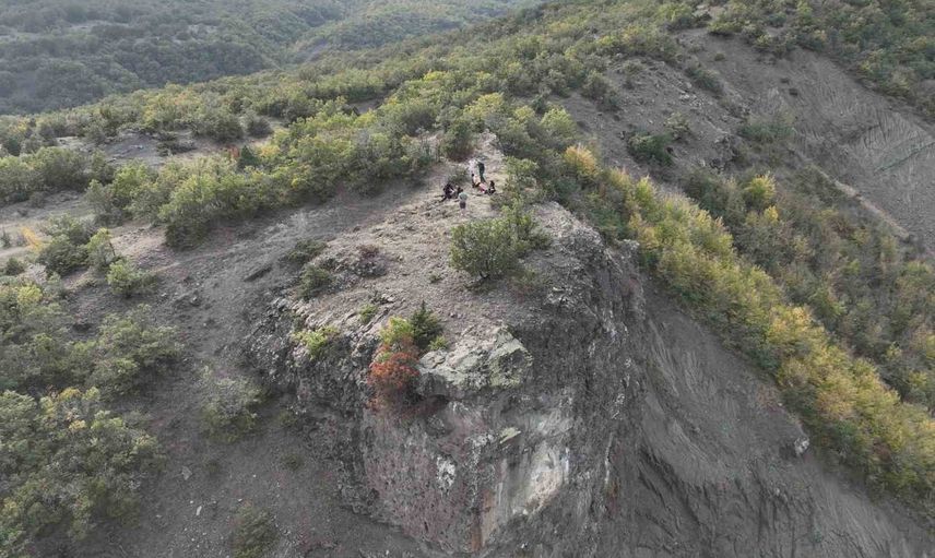 Hanönü'de dağda baygın bulunan vatandaş dron destekli ekip çalışmasıyla kurtarıldı
