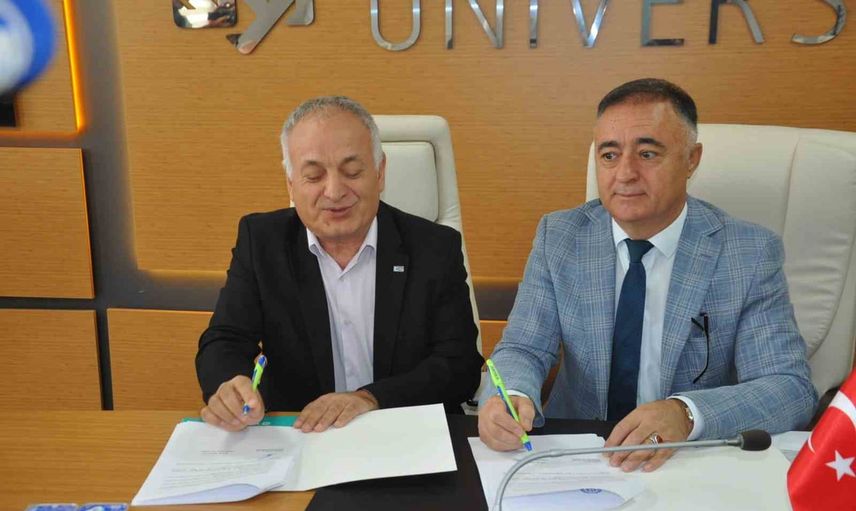 Kafkas Üniversitesi ve Türkiye Beyazay Derneği'nden engelsiz üniversite için kapsamlı yol haritası