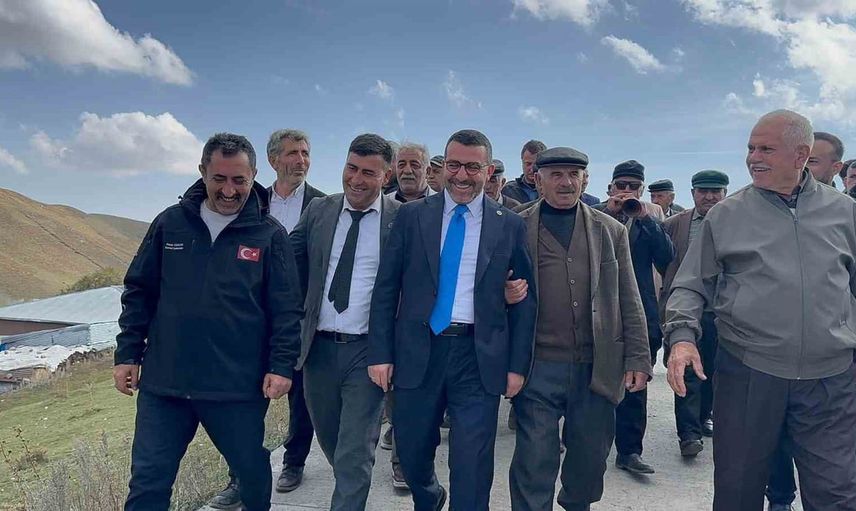 Kırsal yolları betonla buluşturuyorlar: Kaynarlı'da ulaşımda yeni dönem