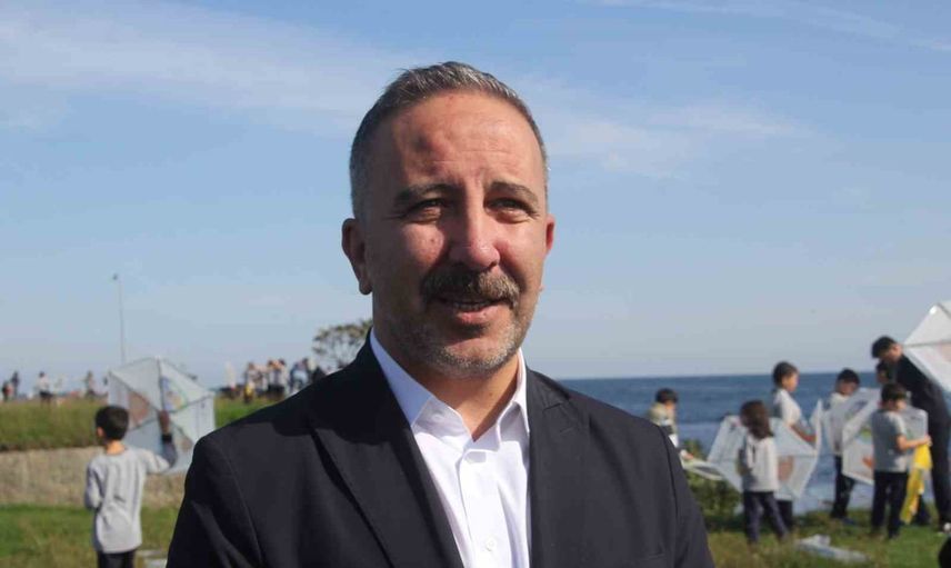 Gökyüzü umutla süslendi: Yason Burnu'nda çocukların uçurtma şenliği