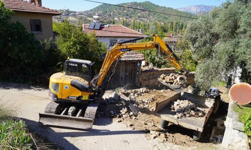 Yakacık’ta altyapı yenileme çalışmaları başladı, yaşam koşulları hedefte