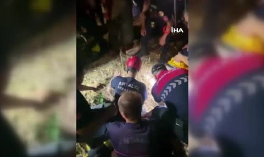 Tarihi kentte 6 metrelik kuyudan itfaiyenin müdahalesiyle kurtarılan çocuk