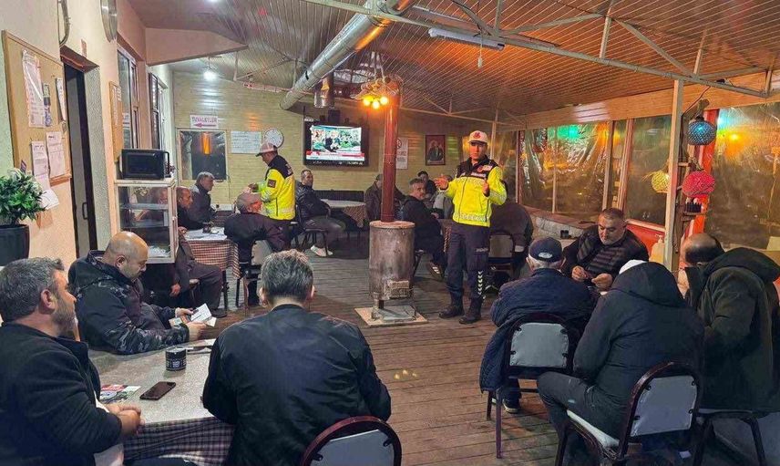 Pazaryeri'nde traktör sürücülerine trafik ve güvenlik eğitimi